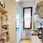 Rent 2 bedroom apartment of 65 m² in Milano