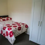 Rent 6 bedroom house in West Midlands