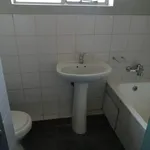 Rent 1 bedroom apartment in Johannesburg