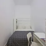 Rent a room in lisbon