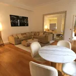 Appartement de 592 m² avec 1 chambre(s) en location à Paris