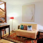 Rent 1 bedroom apartment of 35 m² in Lisbon