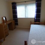 Rent 3 bedroom flat in Edinburgh