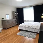 Rent 1 bedroom apartment of 74 m² in Queens