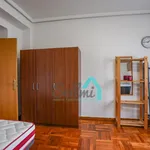 Rent 4 bedroom apartment of 144 m² in Oviedo