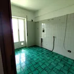 Rent 4 bedroom apartment of 159 m² in genova