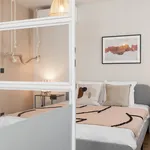 Rent 2 bedroom apartment of 60 m² in Porto