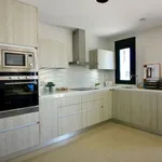 Rent 3 bedroom apartment of 148 m² in Murcia']