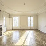 Rent 6 bedroom apartment of 198 m² in Paris