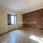 Affitto 4 camera casa di 150 m² in Giugliano in Campania