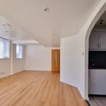 Rent 3 bedroom flat in London