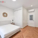 Pronajměte si 4 ložnic/e byt o rozloze 115 m² v Praha