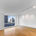 Rent 2 bedroom apartment of 117 m² in New York