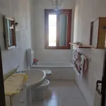 Rent 5 bedroom apartment of 80 m² in Corbola