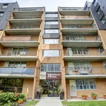 Appartement de 81 m² avec 2 chambre(s) en location à Toronto