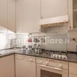 Rent 3 bedroom apartment of 100 m² in Florence