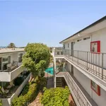 Rent 2 bedroom apartment of 88 m² in redondo beach