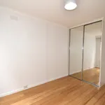 Rent 2 bedroom apartment in Murrumbeena