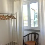 Rent a room of 80 m² in lisbon