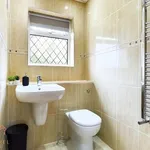 Rent 1 bedroom flat in Wakefield