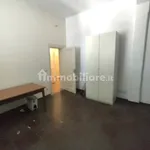 Affitto 4 camera appartamento di 130 m² in Reggio Calabria