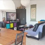 Appartement de 65 m² avec 3 chambre(s) en location à SALON