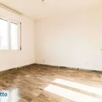 Affitto 4 camera appartamento di 148 m² in Bologna