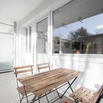 Rent 1 bedroom apartment of 355 m² in Dusseldorf