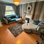 Rent 3 bedroom flat in North West England