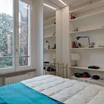 Rent 1 bedroom apartment of 50 m² in milan