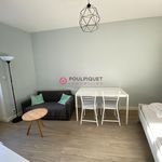 Rent 1 bedroom apartment of 26 m² in Nantes