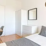 Rent a room in lisbon