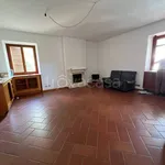 Rent 5 bedroom apartment of 180 m² in Alanno