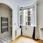 Appartement de 790 m² avec 2 chambre(s) en location à Paris