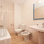 Rent a room of 130 m² in granada