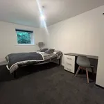 Rent 5 bedroom apartment in Yorkshire And The Humber