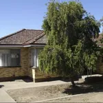 Rent 3 bedroom house in  Maryborough VIC 3465                        