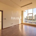 Rent 2 bedroom apartment of 159 m² in Palm Jumeirah