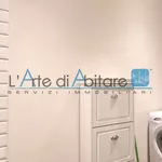 Affitto 4 camera appartamento di 128 m² in Verona