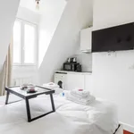 Rent 1 bedroom apartment of 110 m² in Paris