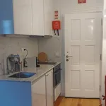 Rent 1 bedroom apartment of 20 m² in Porto