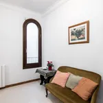 Rent 3 bedroom apartment in Barcelona