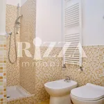 Rent 3 bedroom house of 87 m² in Triest