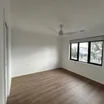 Rent 4 bedroom apartment in Coburg