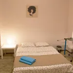 Rent 2 bedroom apartment in Athens