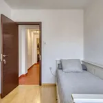 Rent a room of 80 m² in valencia