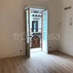 Affitto 3 camera appartamento di 75 m² in Palermo