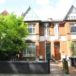 Rent 2 bedroom flat in London