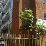 Rent 1 bedroom apartment of 50 m² in Pretoria