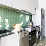 Rent 2 bedroom apartment in Porto